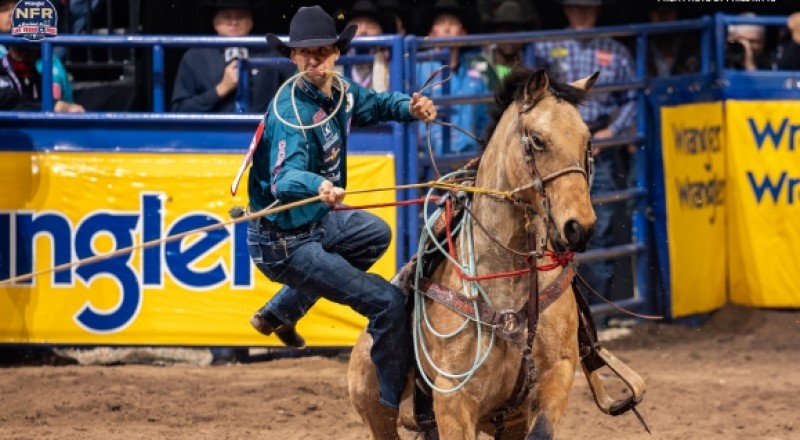 Tie-Down Roper Shane Hanchey Captures Emotional Round 1 Victory