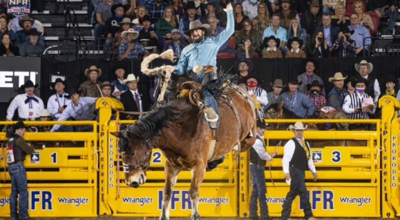Wade Sundell Flashes Championship Form with Round 4 win